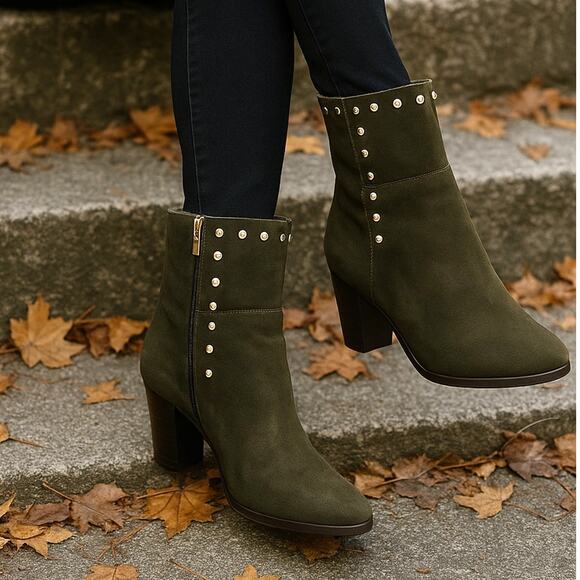 Jimmy Choo 8.5 Bethanie Olive Green $1190 Suede Studded Ankle Boots Almond Toe - Picture 1 of 7